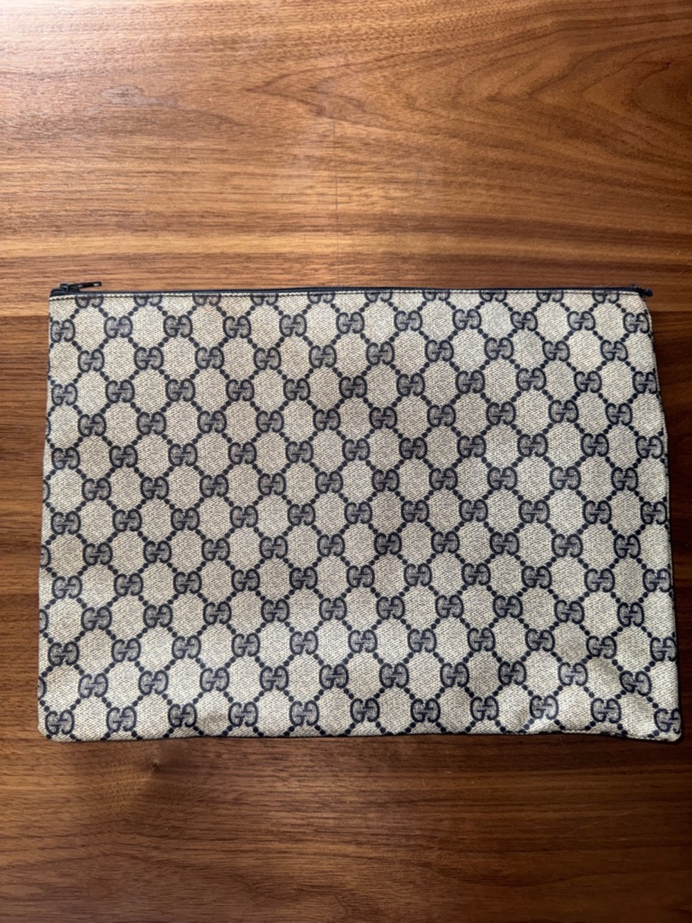 Vintage Gucci XL clutch